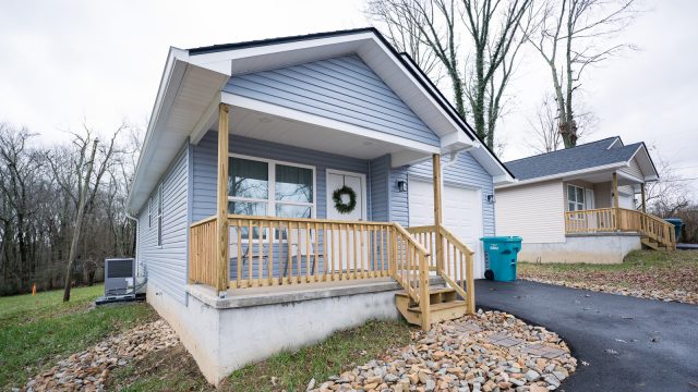 new two bedroom blue siding house in crossville tennessee turned into an airbnb